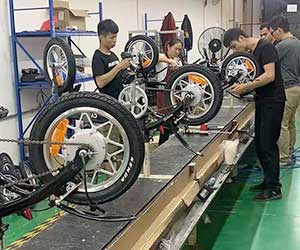 Folding electric bikes